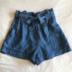 H&M- High Waisted Jean Paper Bag Short- Size 8